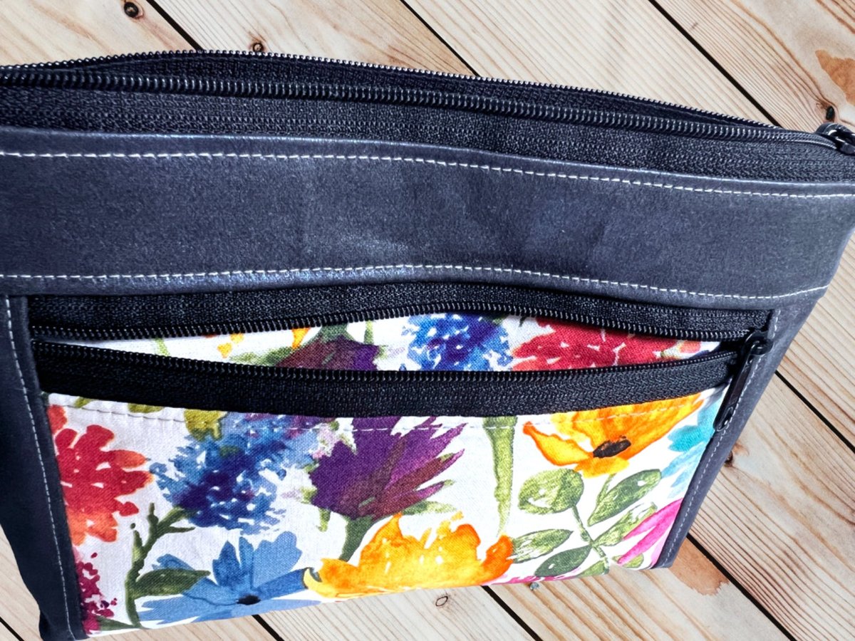 Blue Vinyl and Fabric Zippered Wristlet