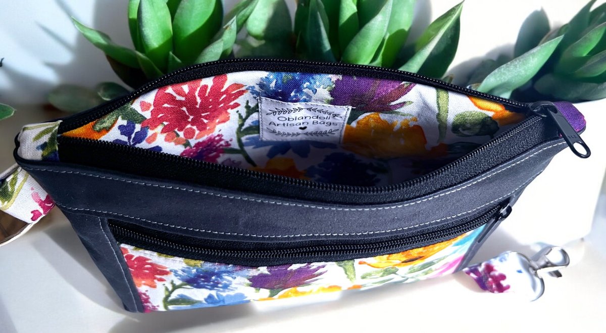 Blue Vinyl and Fabric Zippered Wristlet