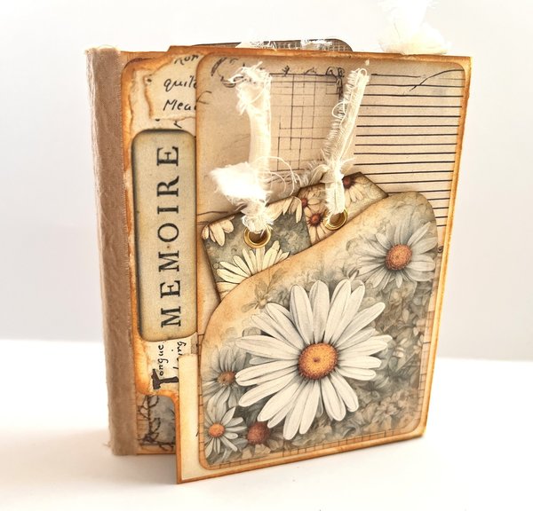 One-of-a-Kind Daisy Themed File Folder Journal 